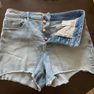 Good American jean shorts size 14/32